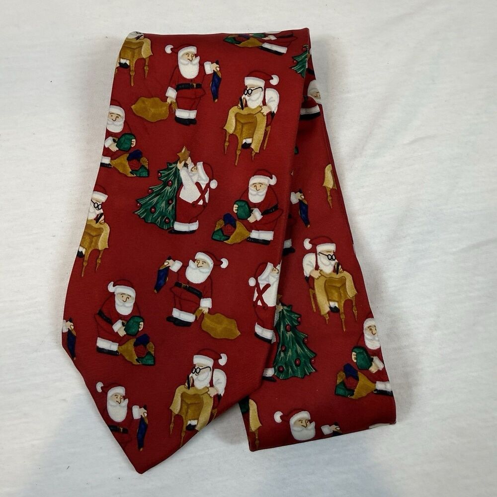 Christmas Tie Santa Pattern Red Necktie 100% Silk Made In USA Vintage Gift Idea